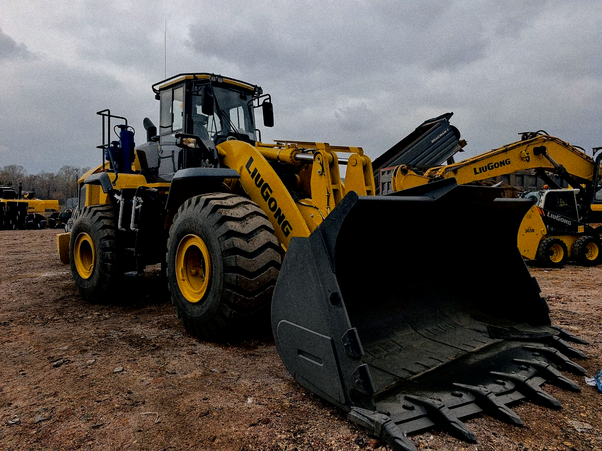 Иркутская область. Монтаж системы пожаротушения ССПБ-Тунгус на фронтальный погрузчик LiuGong 890H. 