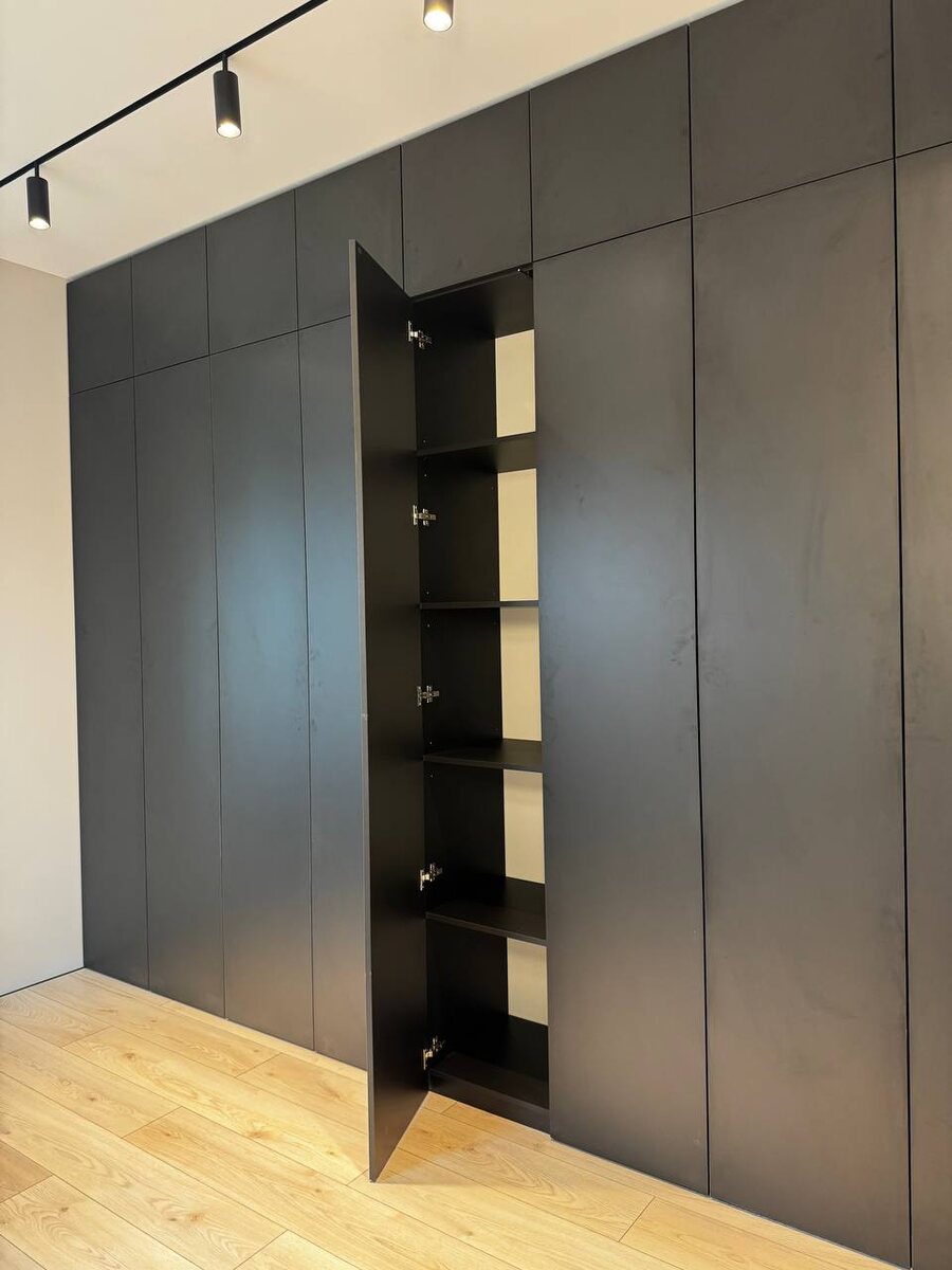 Шкаф без ручек от Вима