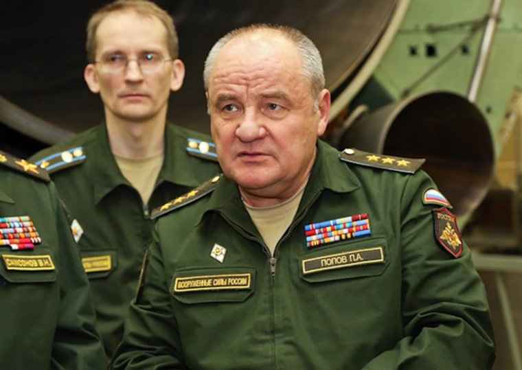    Имущество экс-замминистра обороны Попова арестовано на 100 млн рублей, передает Минобороны