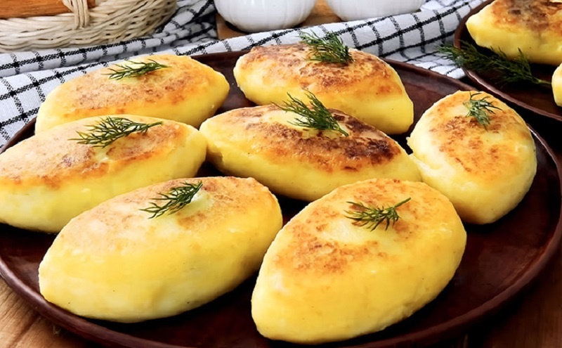 Картофельные зразы с фаршем: экономный и сочный обед для всей семьи