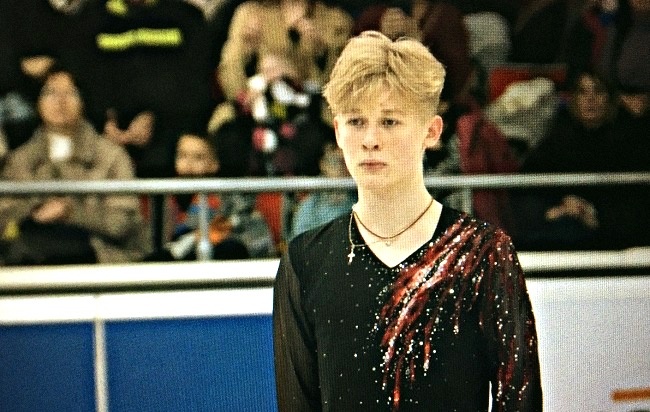 Ученик Евгения Плющенко Никита Сарновский