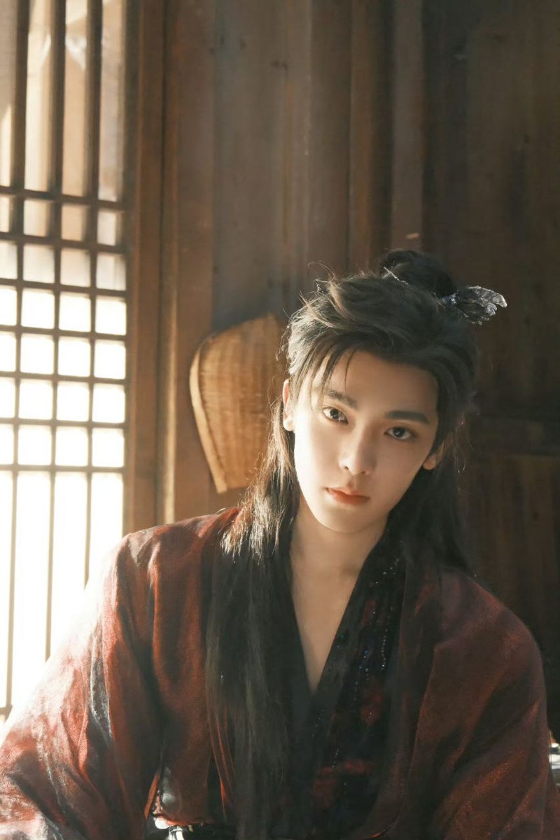 Хоу Минхао...