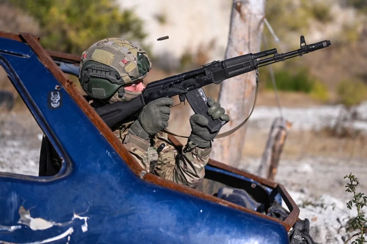    Российские солдаты полностью зачистили от противника село Алексеевка в Днепропетровской области