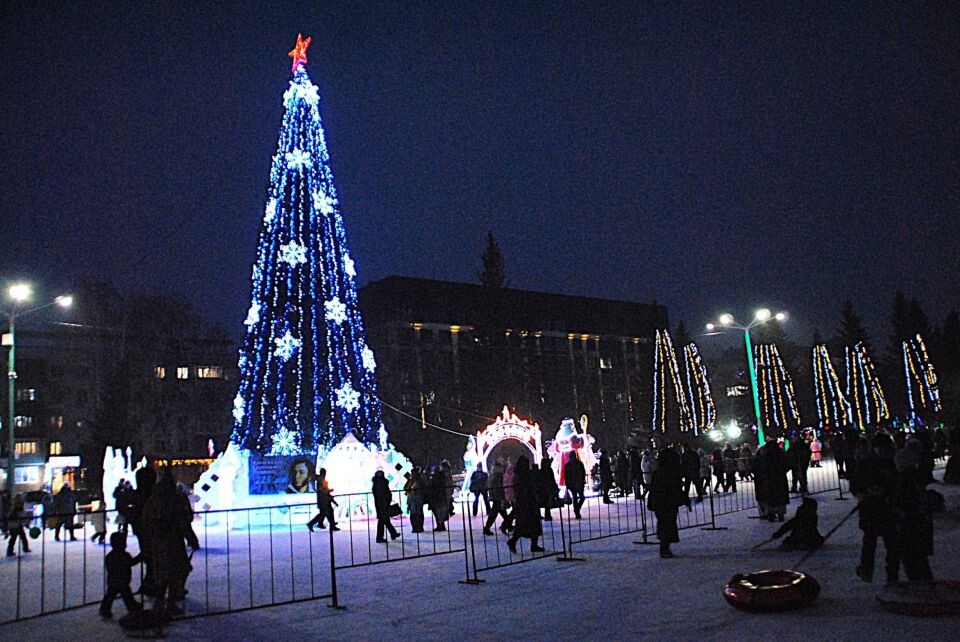    Ледовый городок в Бийске. Источник: Администрация Бийска