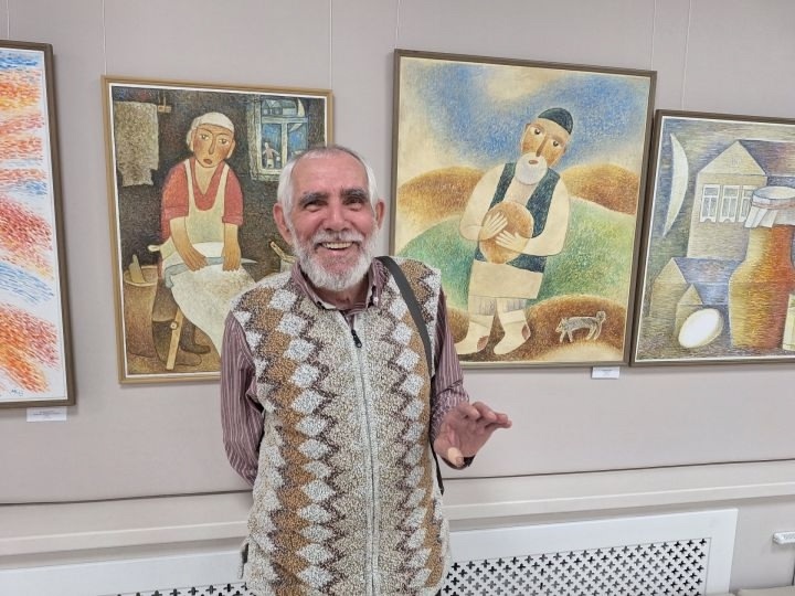 Создать карусельМихаил Кузнецов - заслуженный деятель искусств РТ (2005), народный художник Татарстана, лауреат Госпремии РТ им.Тукая. Михаил Иванович пообещал провести
в Художественной галерее мастер-класс для всех желающих