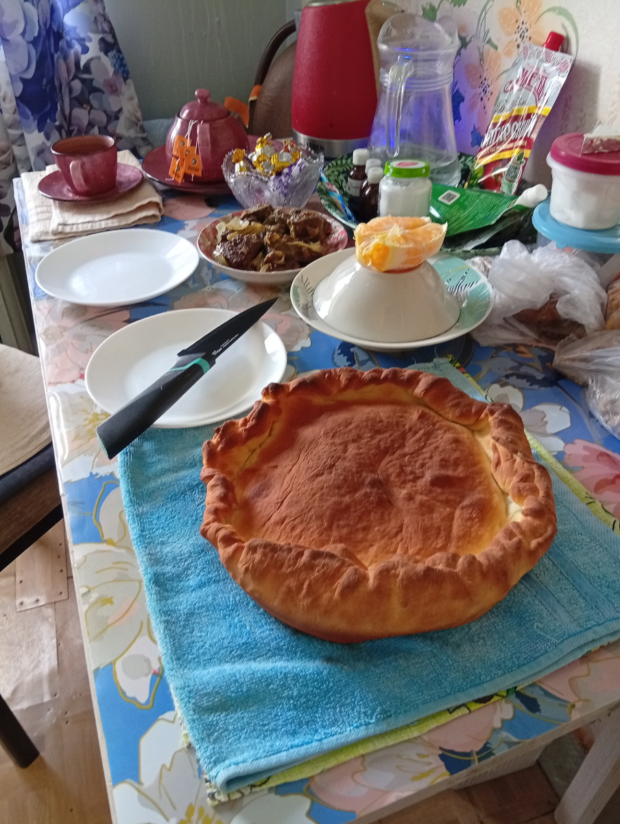 Фото автора статьи.Пирог с капустой ради Среды!!!!