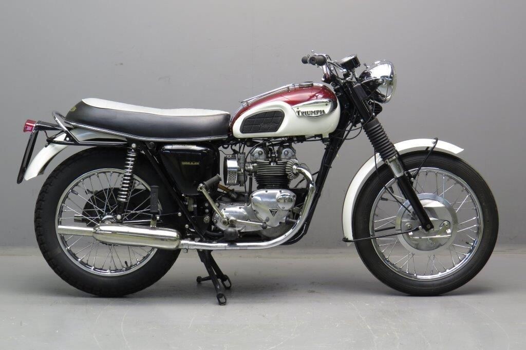 Пример британского классика 70-х годов от Triumph