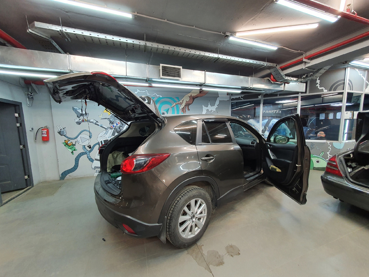 Стайлинг, оклейка пленками

Оклейка антигравийной пленкой

Полиуретановая пленка

Оклейка фар

Армированная пленка