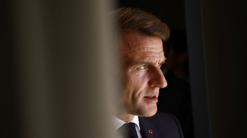    Фото: Reuters/YOAN VALAT; 5-tv.ru