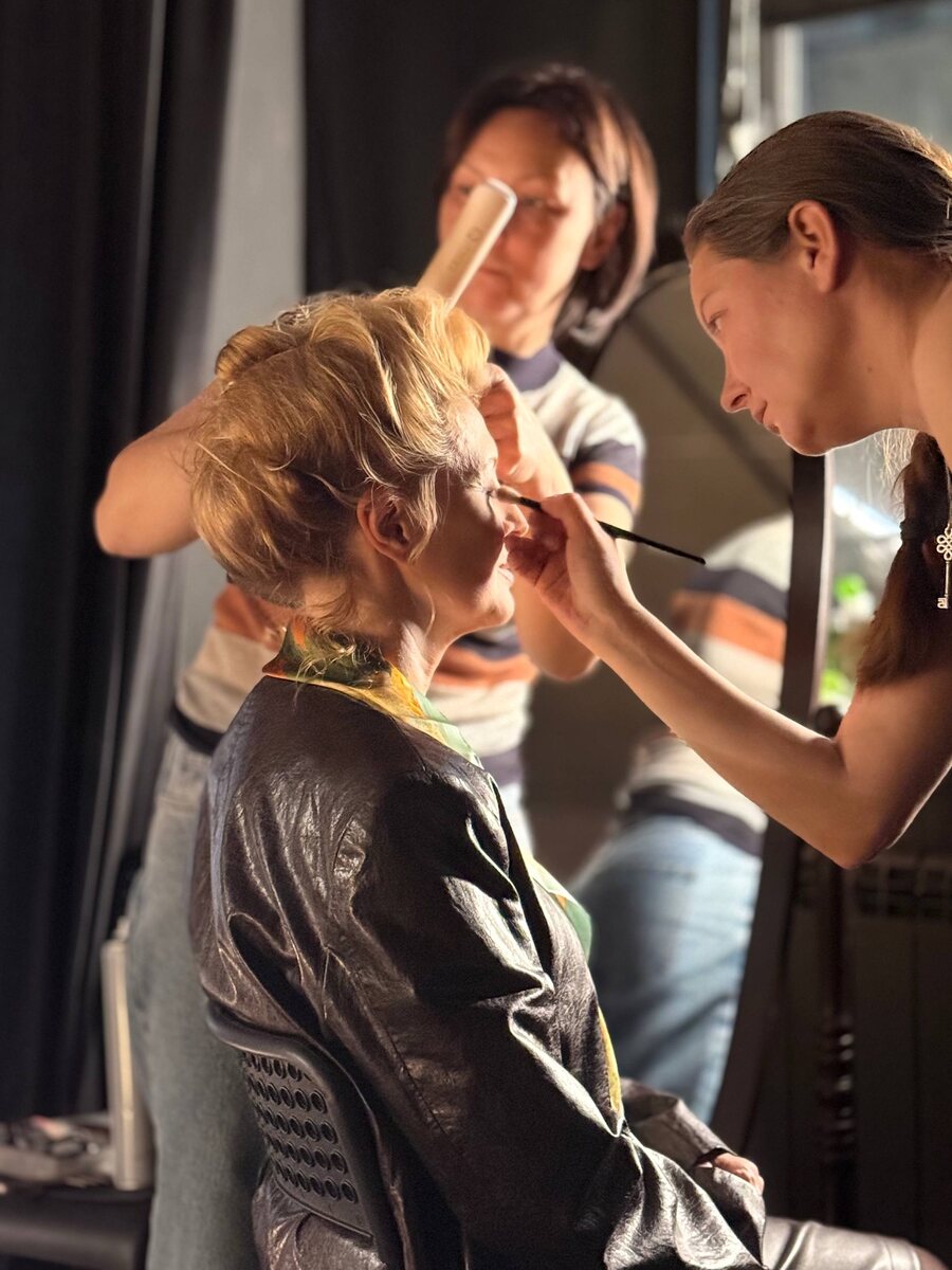 Ольга чурсина и Татьяна Бон творят ксмыслы для кадра