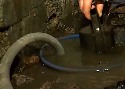     Жителей посёлка Торгашино топит местная речка Паниковка