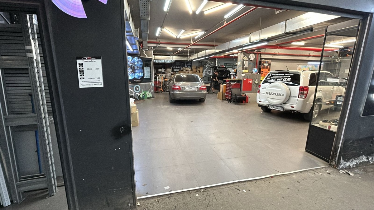 Оклейка авто пленкой: полный гид по защите и тюнингу кузова