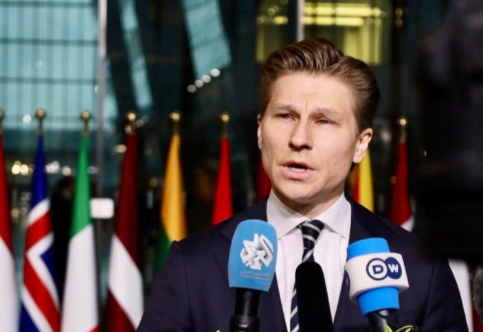    Финляндия присоединяется к покупателям американского оружия для Украины