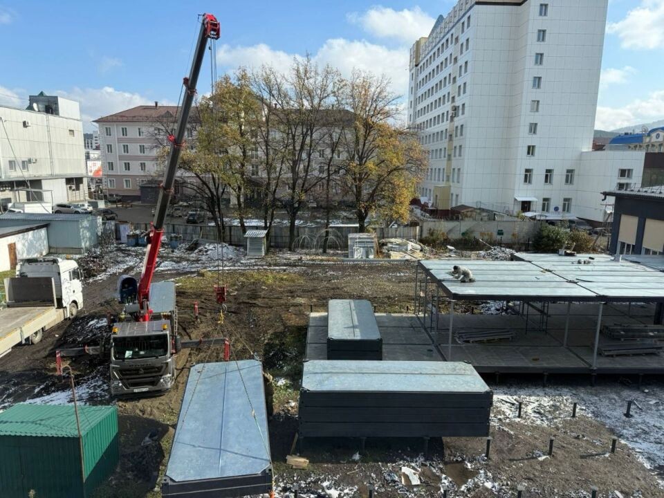    Благоустройство и ремонт городских объектов в Горно-Алтайске. Источник: t.me/OlgaSafronovaofficial