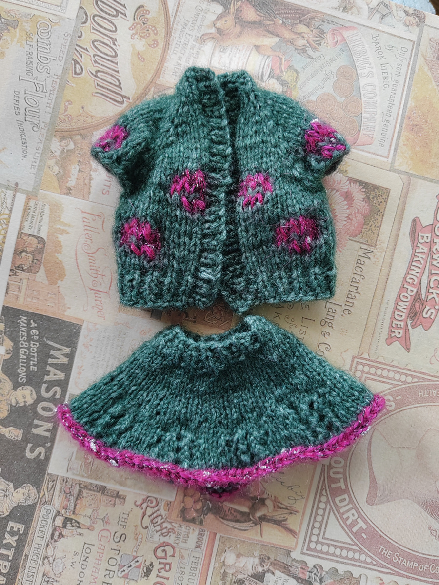 Мой первый костюм на куклу 