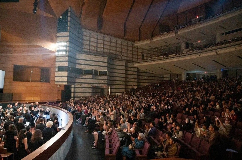    Дирижирование иностранным коллективом стало особым вызовом для Евгения Хохлова