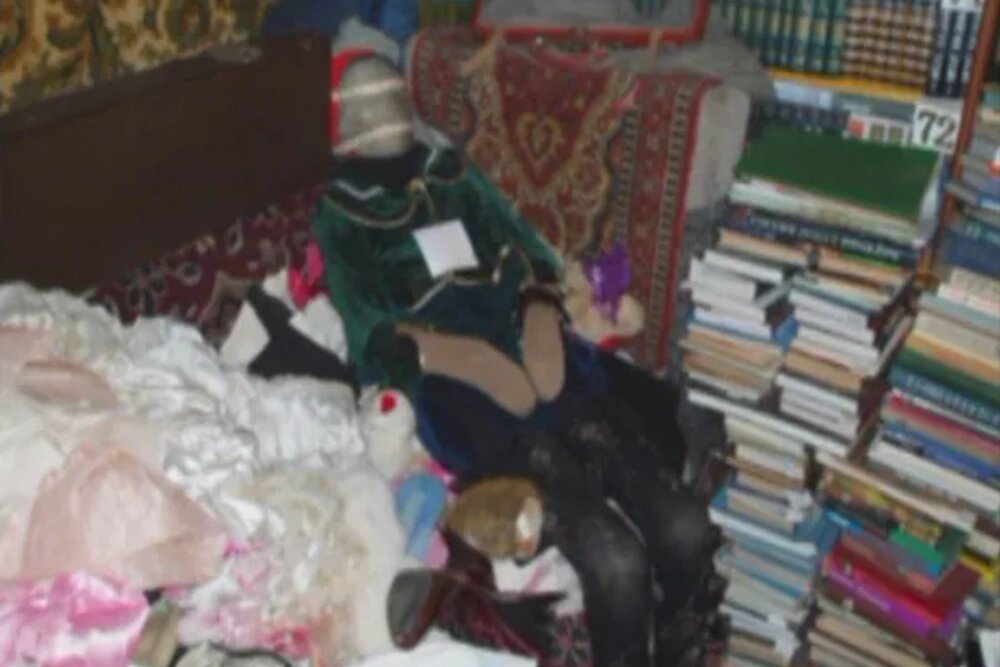    Анатолий Москвин принёс в свою квартиру десятки тел умерших. Привозил даже из Московской области. Фото: Соцсети.