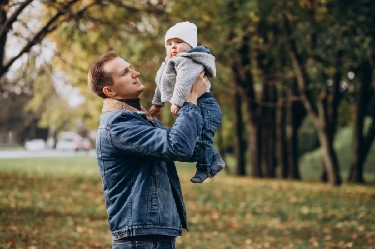    Более 3,5 тысяч нижегородских мужчин ушли в декретный отпуск