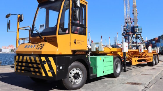     Фото: Владивостокский морской рыбный порт