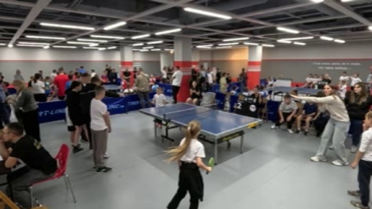    В Курске определили лучшие команды по настольному теннису