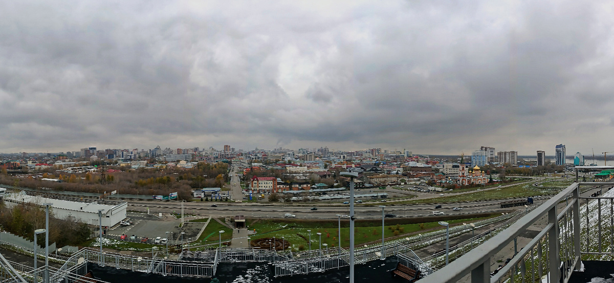 Где-то на просторах моего города. Фотография автора, октябрь 2025 года. 