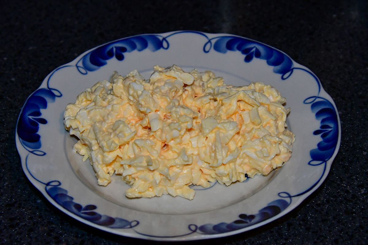 Салат из сырка Дружба