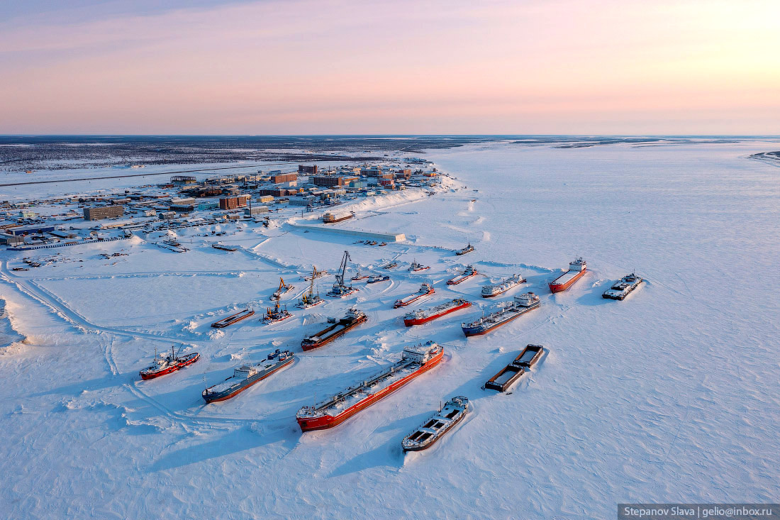 Хатанга, один из самых северных посёлков России. Автор фото: Слава Степанов. Источник: gelio.livejournal.com