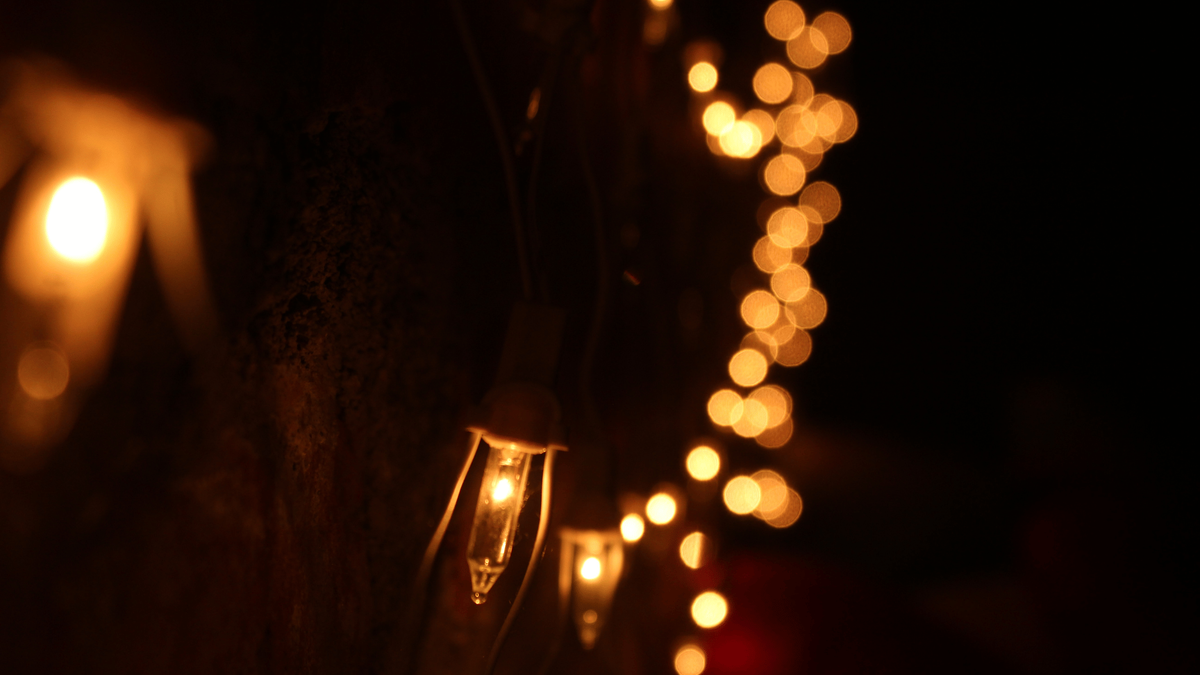 Гирлянда бахрома на фасаде