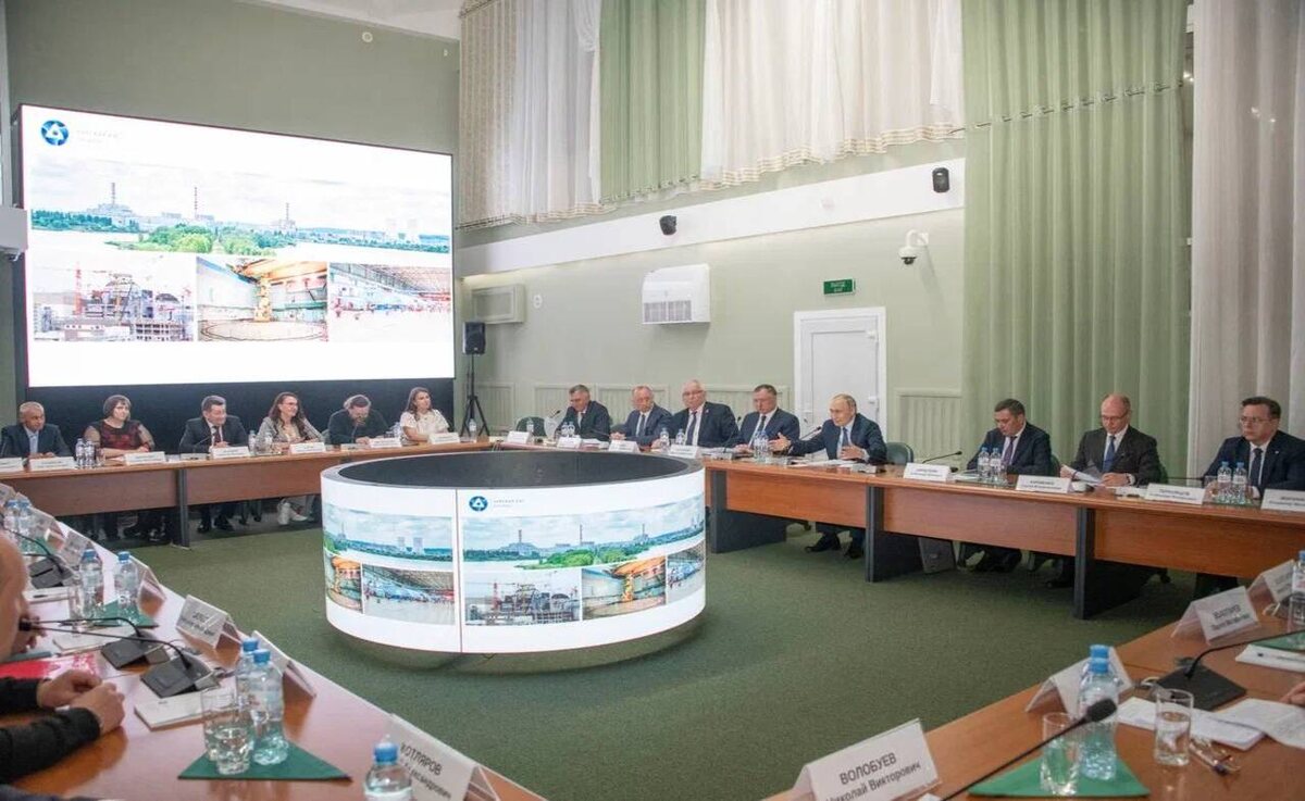    Президент отметил отличившихся курян государственными наградами