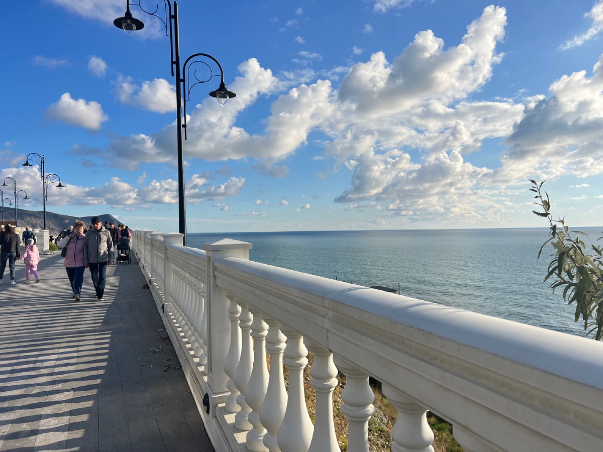 Любимая набережная в Анапе, где я стараюсь бывать сейчас почти каждый день🌊