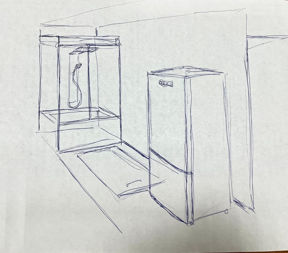 В дальней части встанет душ. Между ним и холодильником – люк в подвал. 