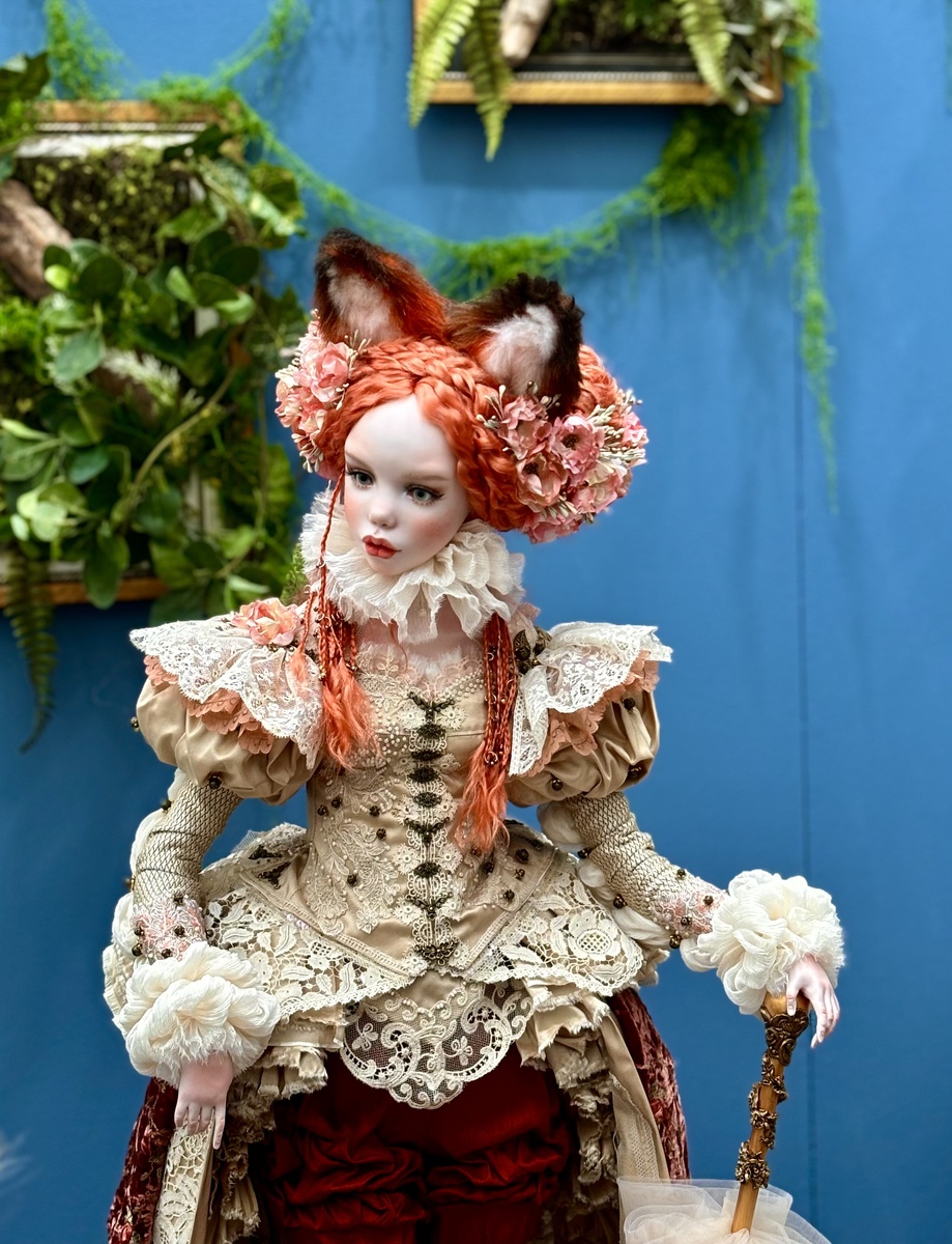 Вторую выставку глаз с нее не свожу! 😺