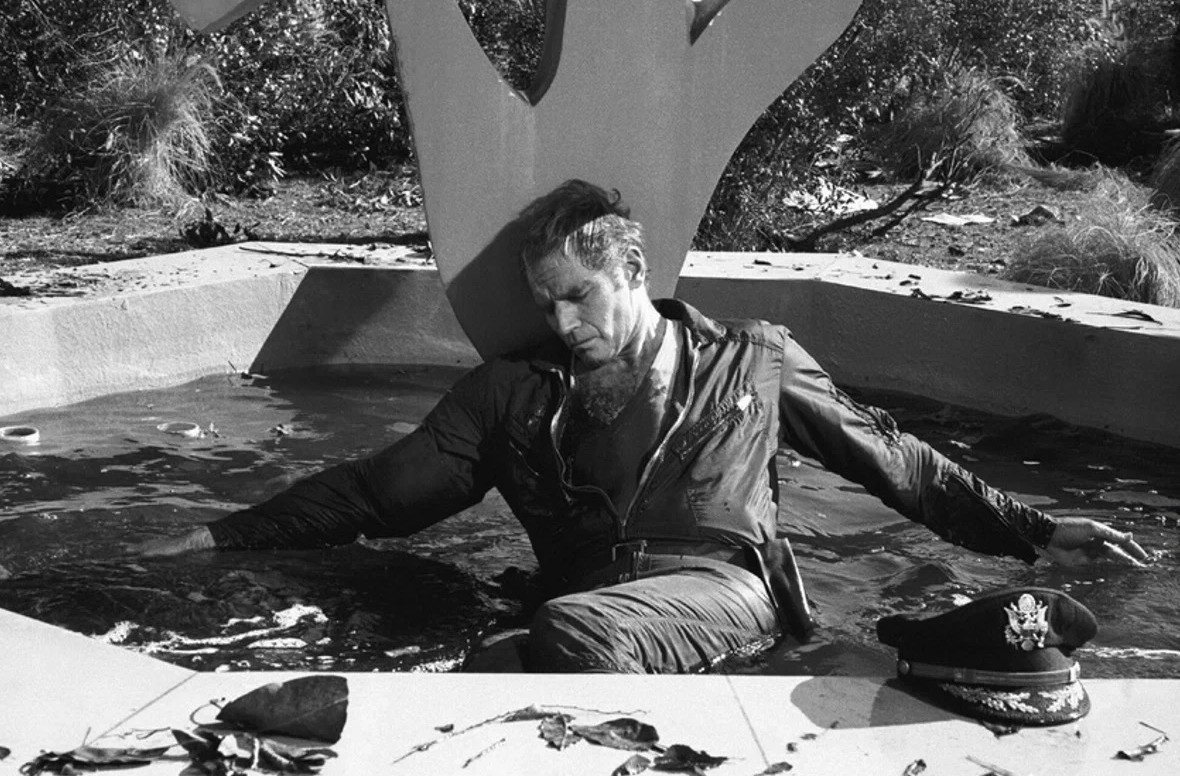 Кадр из фильма «Человек Омега» (1971)