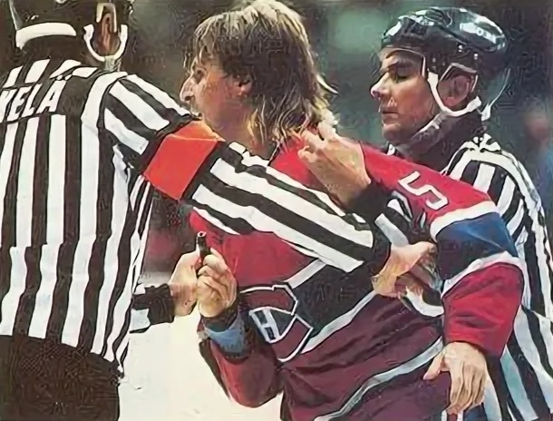 Фото из открытых источников (момент матча клубной суперсерии 1990 года)