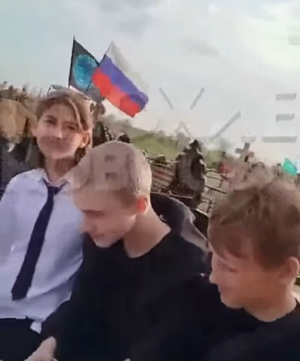 Кадр с кладбища в Волгоградской области