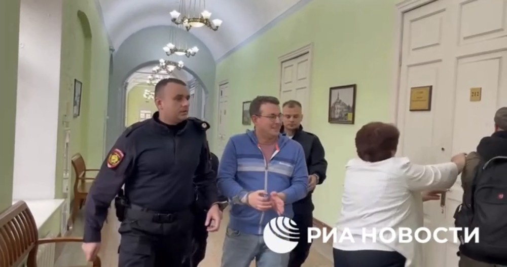    Руководителя нижегородского ОНФ Андрея Жильцова доставили в суд