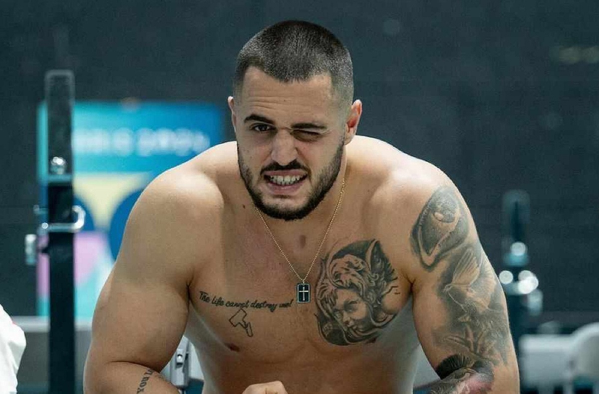 Болгарин Карлос Насар. Элита мира тяжелой атлетики. О такой силище остается мечтать уже неграм.