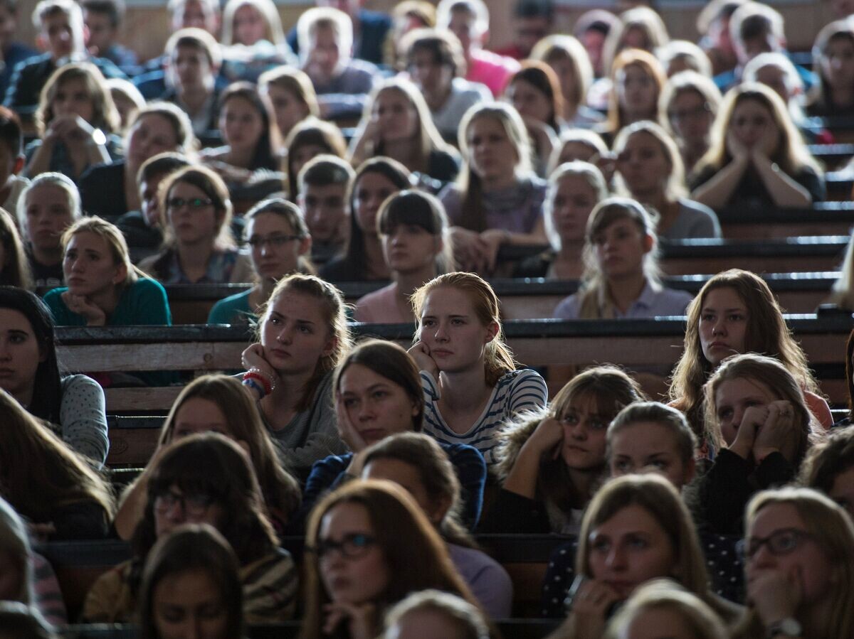    Студенты Московского Государственного педагогического университета во время занятий© РИА Новости / Евгений Одиноков