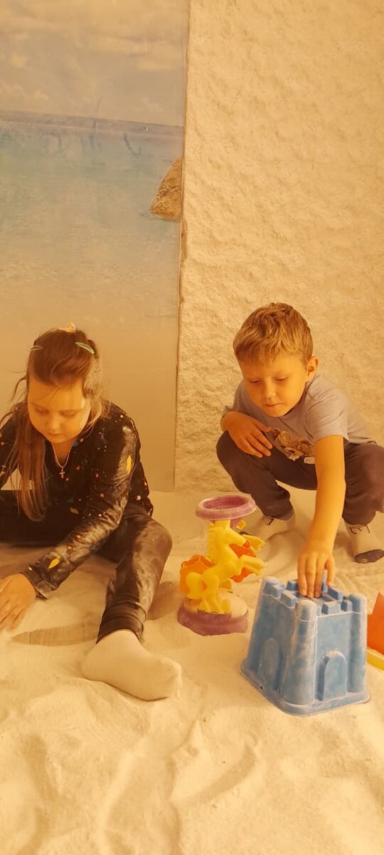 Дети в соляной комнате