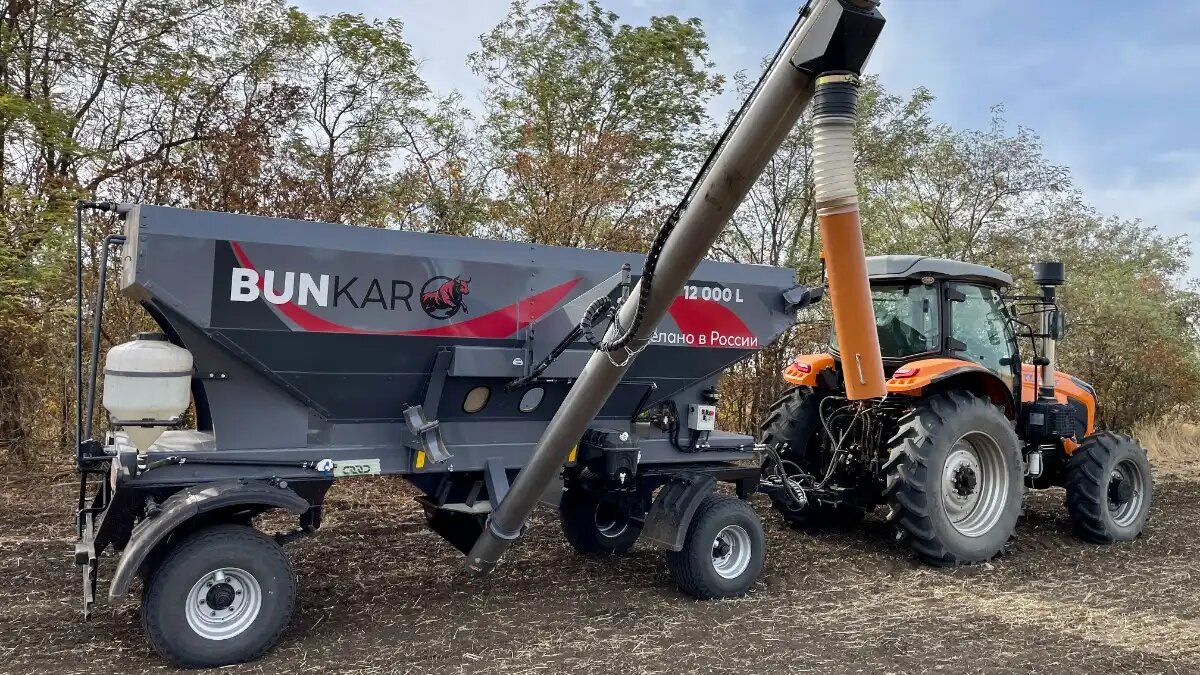 Фото: sovagroteh.com / «Современные агротехнологии»
СовАгроТех открыл предзаказы на новые модели бункеров-загрузчиков BUNKARO на 2026 год 