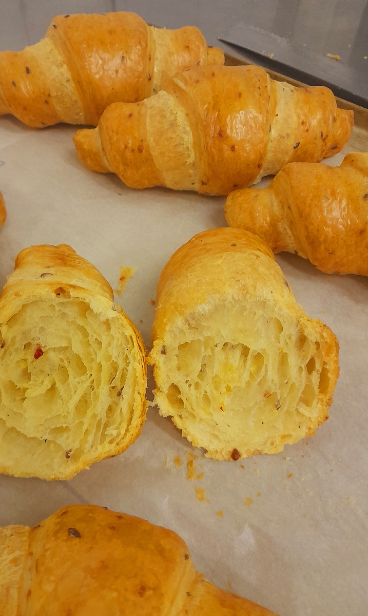 Отличный на разрезе круассан 🥐