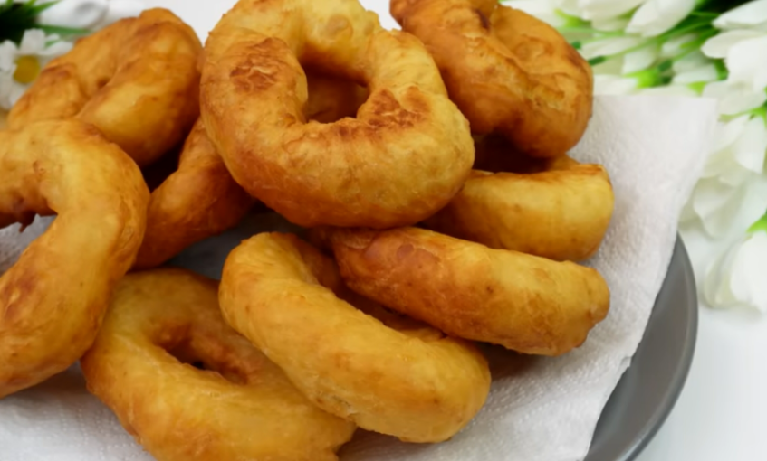 Наконец то нашла рецепт тех самых, которые пекла бабушка. Пышки на кефире. Бюджетная выпечка, которая не ударит по карману.