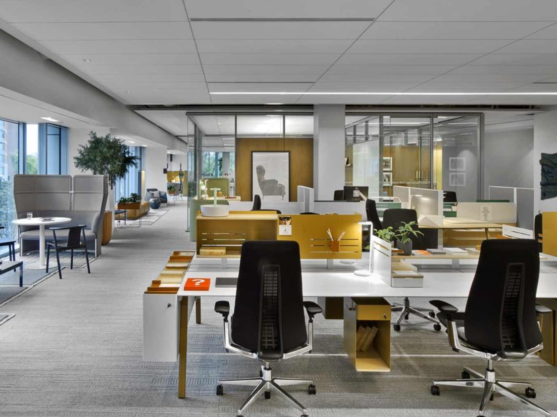 Потолок в офисе - акустический вариант. Потолочные Решения opt-potolok.ru - подберём подъодящий потолок.