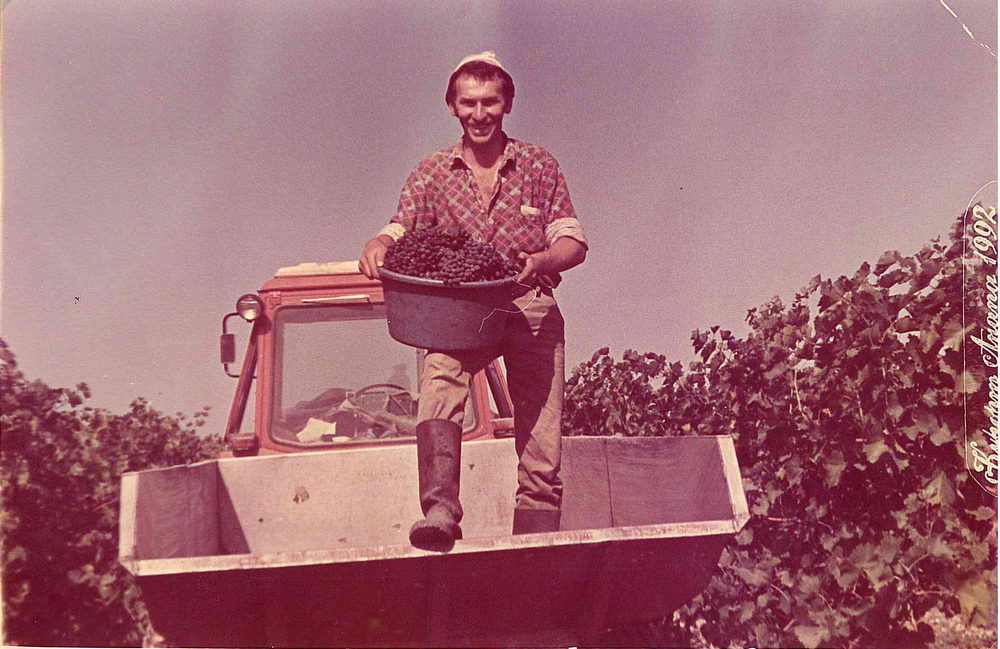 Фото из личного архива В.А.Марченко. Процитировано с сайта винодельни. 