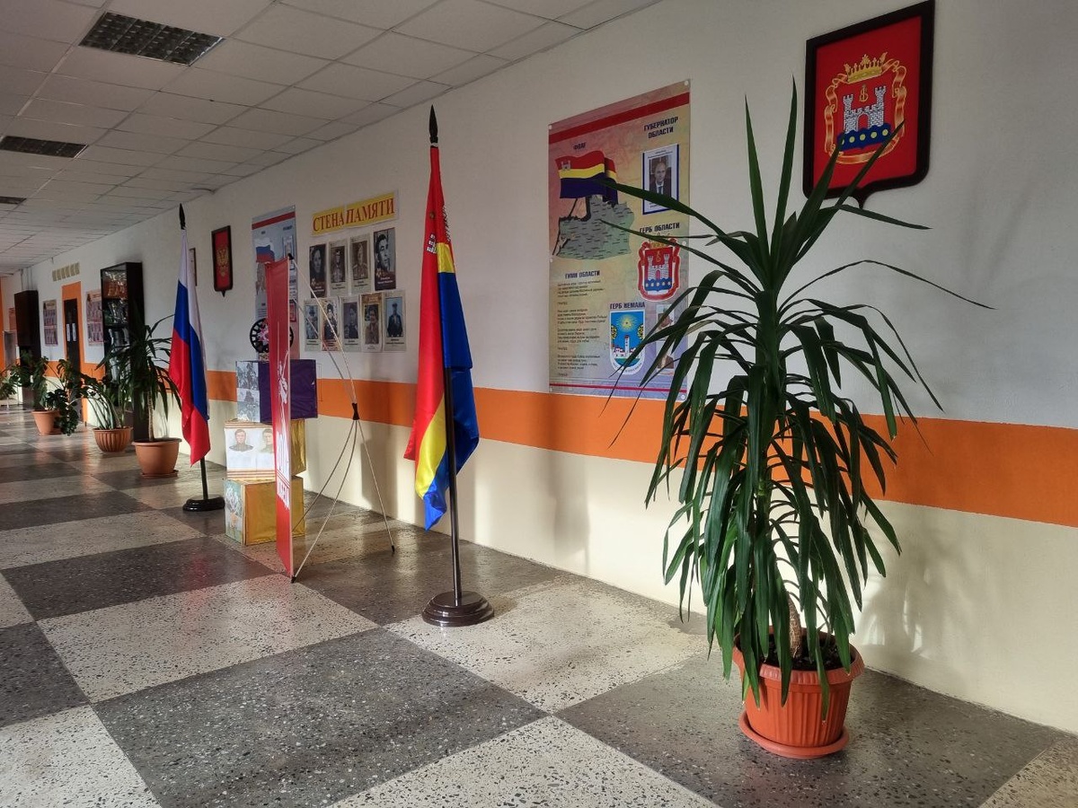 Средняя школа № 1 города Неман, где проходила презентация проекта "Ушедшим в разведку навечно" для Немаского муниципалитета.