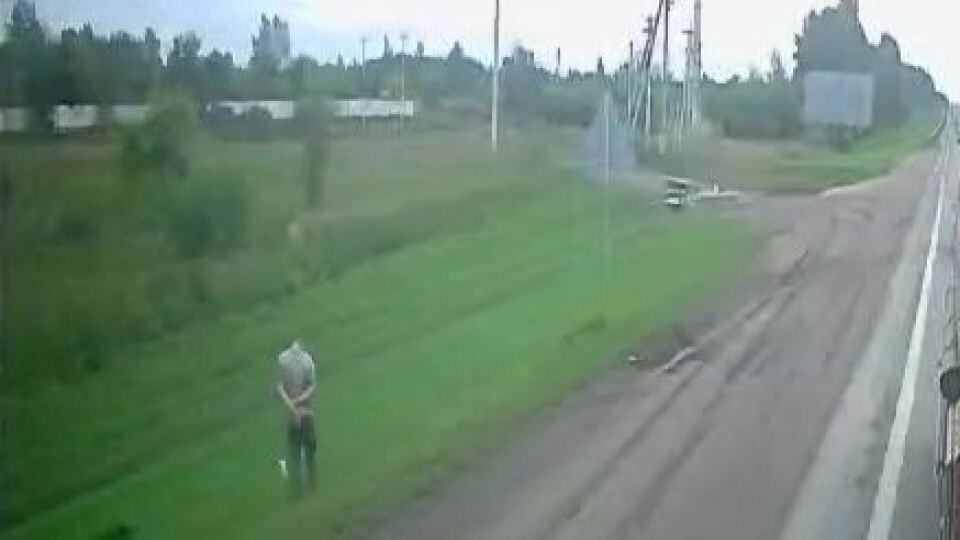    Кадр с камеры видеонаблюдения, на которую попал Даниил Кузнецов. Источник: предоставлено "Толку"