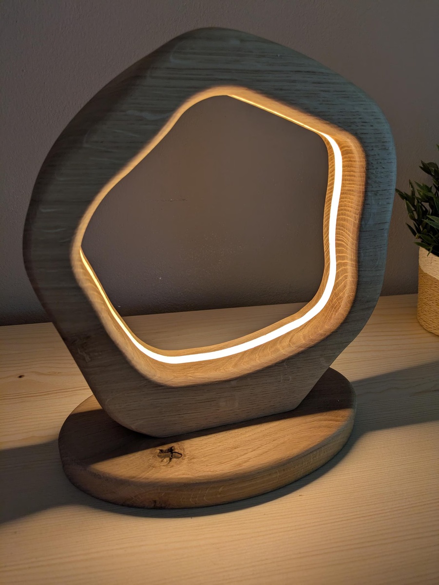 Авторский деревянный светильник ручной работы с подсветкой