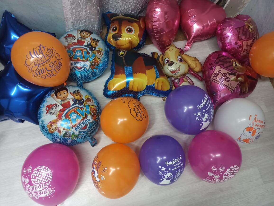 Дочь половину ночи надувала им шарики 😊