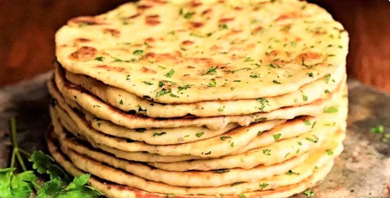    Бабушка научила, к чаю за 15 минут из ничего - лепешки на сковороде: вкусно, просто и по-домашнему