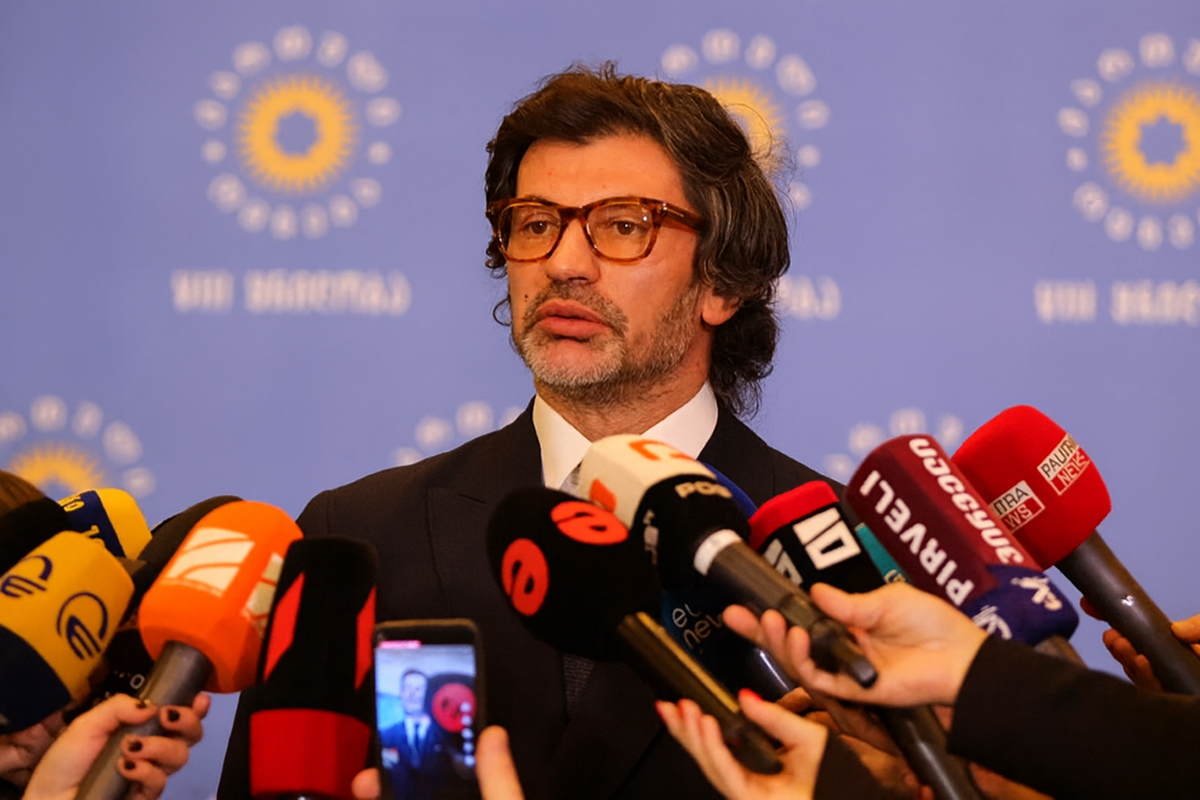 Мэр Тбилиси Каха Каладзе в очках Tom Ford